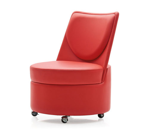 Lounge chair with wheels