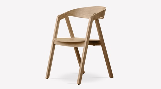 [12100296] Armchair